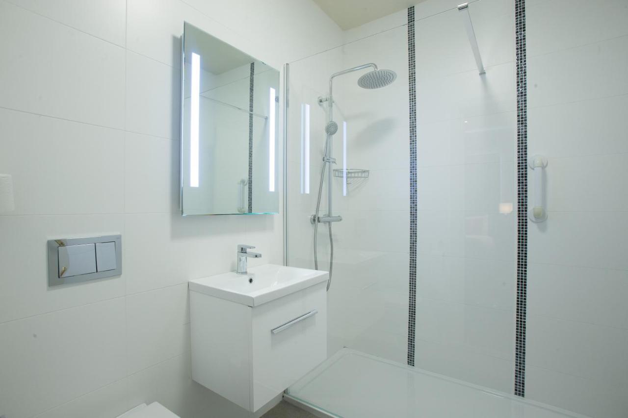 Glenavon House Hotel Кукстаун Екстер'єр фото